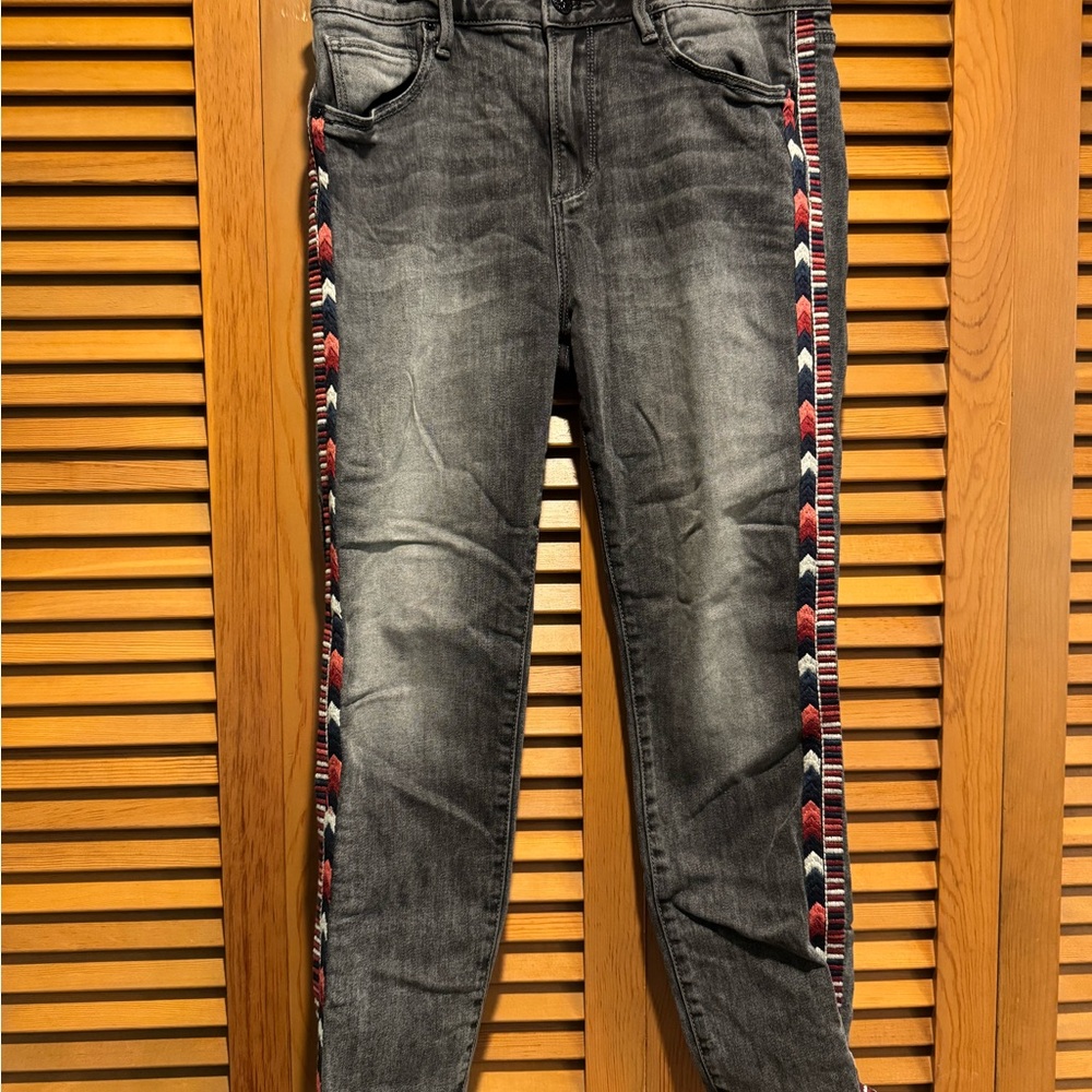Driftwood, Jackie highrise, W30, L28, embroidered sides
